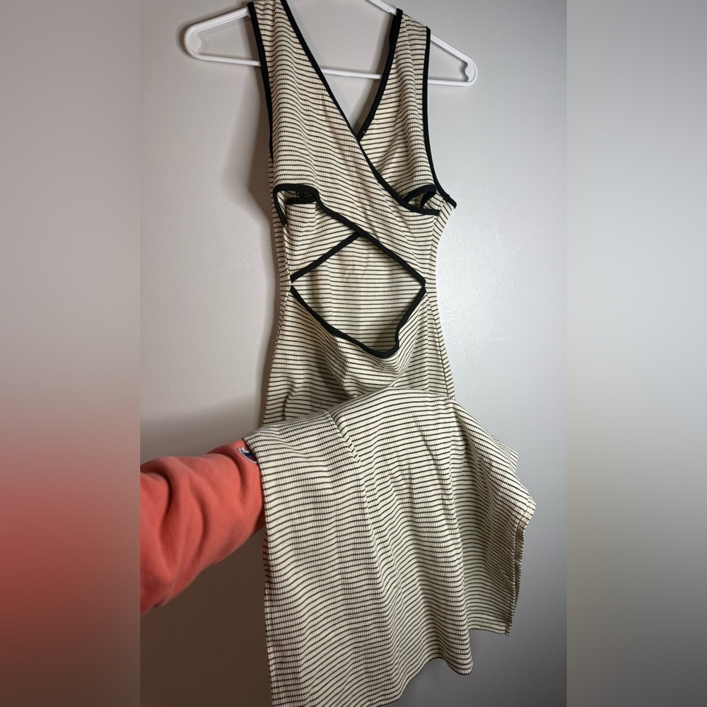 Hem & Thread Dress - Picture 2 of 6
